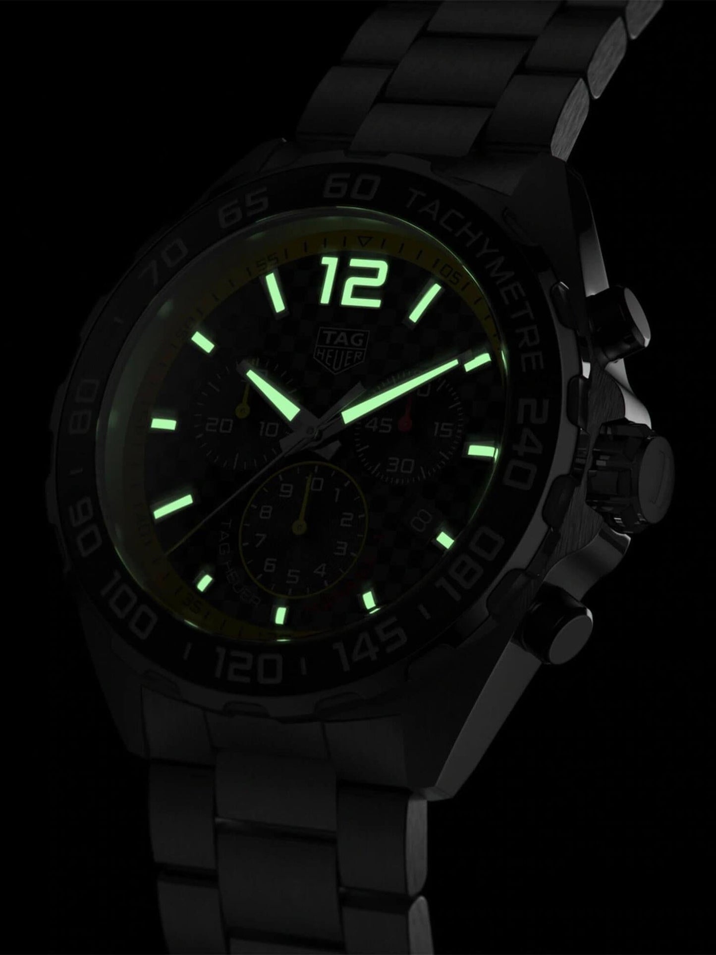 TAG Heuer Formula 1 Chronograph Quarz Schwarzes Zifferblatt 43mm Herrenuhr
