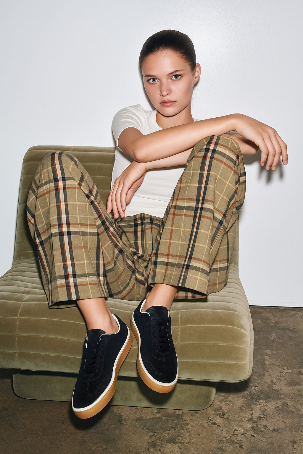 <tc>Loro Piana</tc> 女款 Tennis Walk 運動鞋(絨面小牛皮)