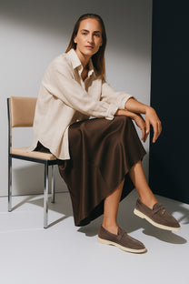 <tc>Loro Piana</tc> حذاء لوفرز صيفي للنساء من تشارمز ووك (جلد سويدي)