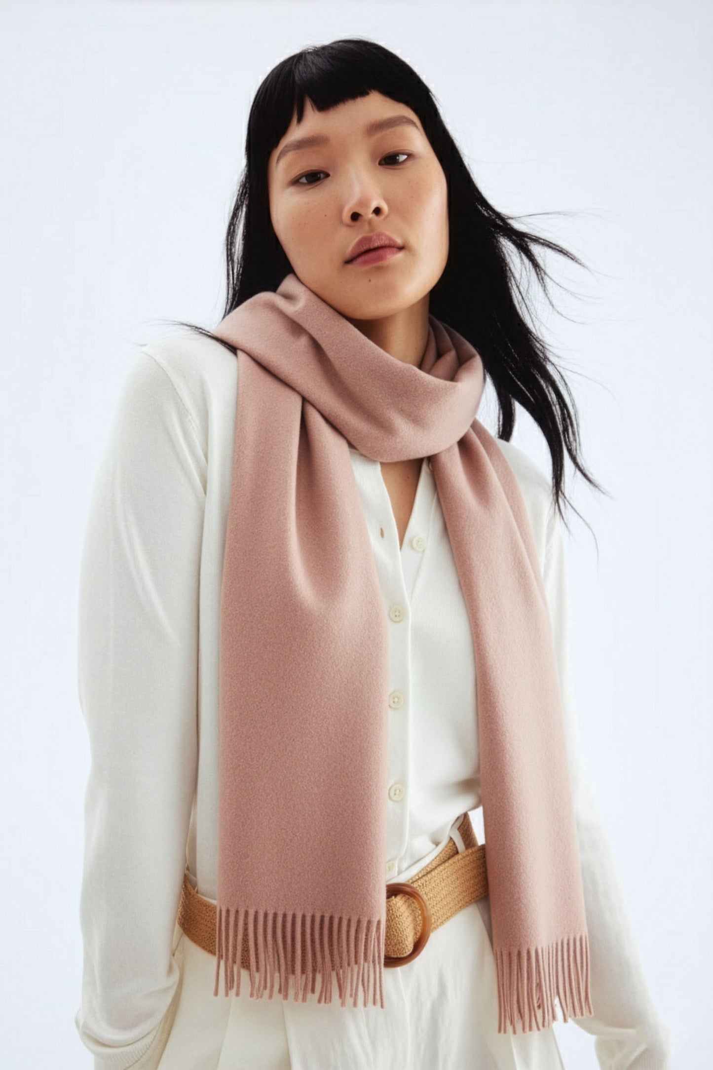 <tc>Loro Piana</tc>的 Loro 圍巾