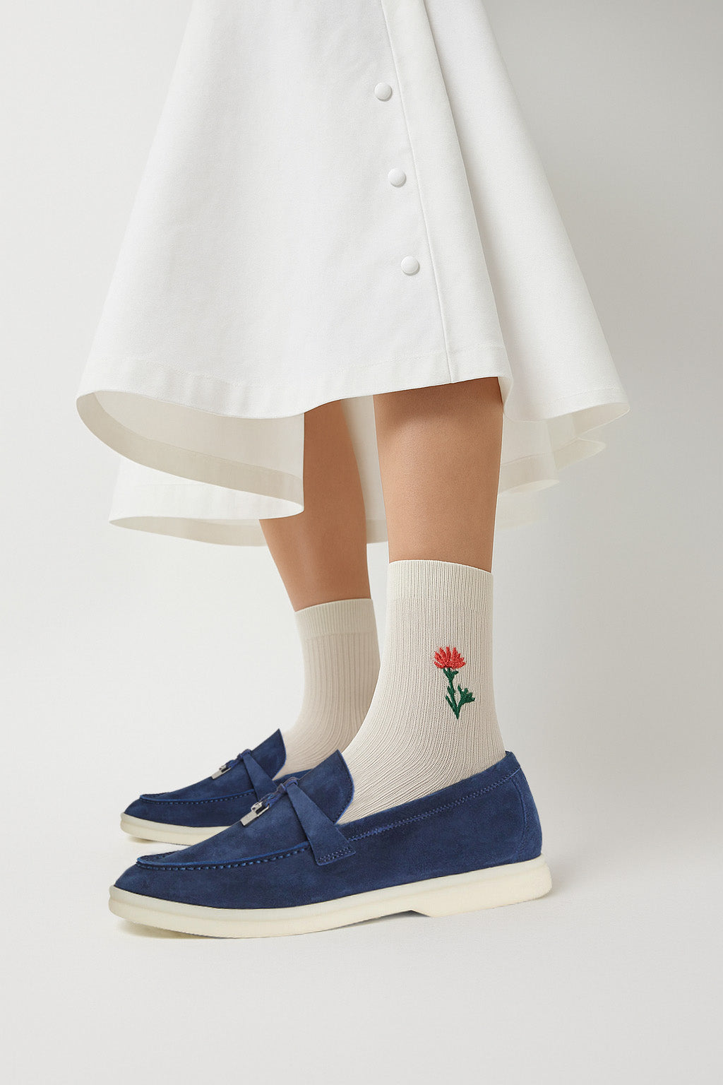 <tc>Loro Piana</tc> حذاء لوفرز صيفي للنساء من تشارمز ووك (جلد سويدي)