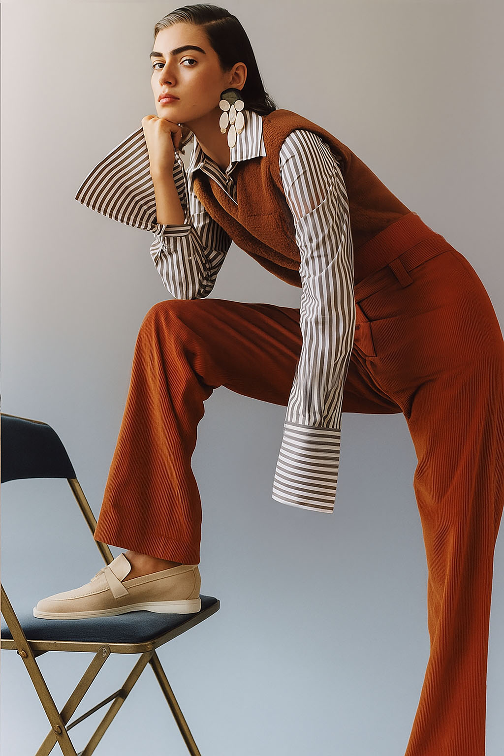<tc>Loro Piana</tc> حذاء لوفرز صيفي للنساء من تشارمز ووك (جلد سويدي)
