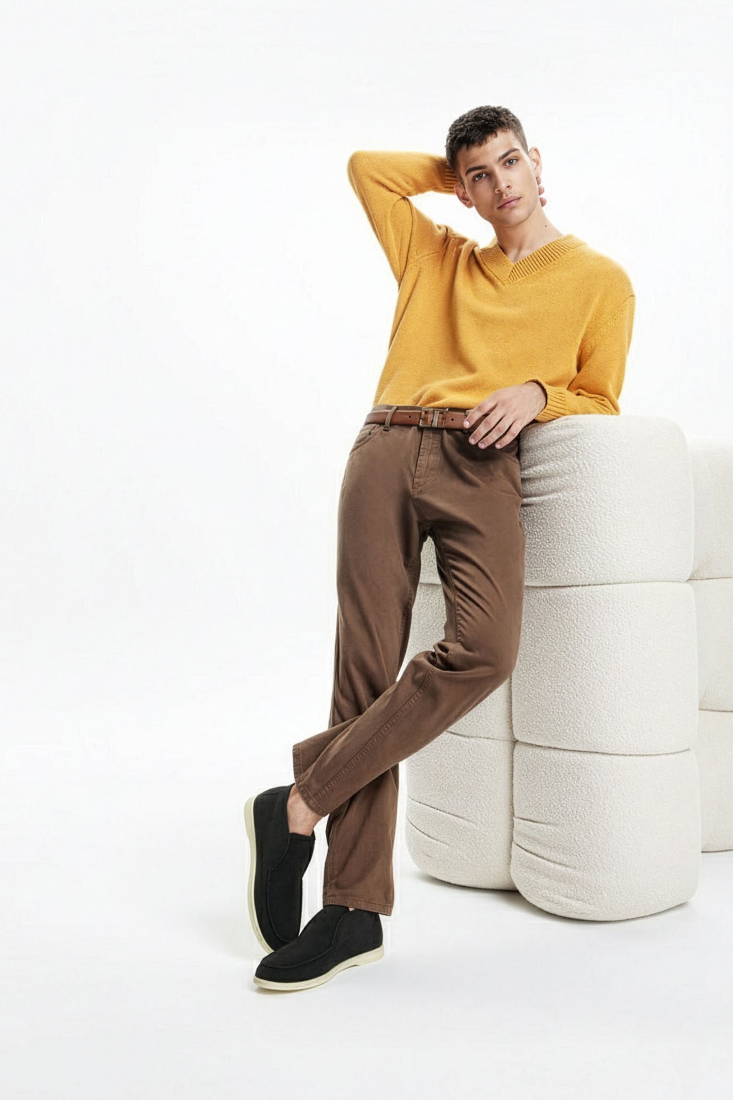 <tc>Loro Piana</tc> 男款開放式 Chukka 靴(絨面革配海狸毛)