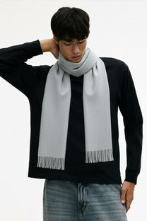 <tc>Loro Piana</tc>的 Loro 圍巾