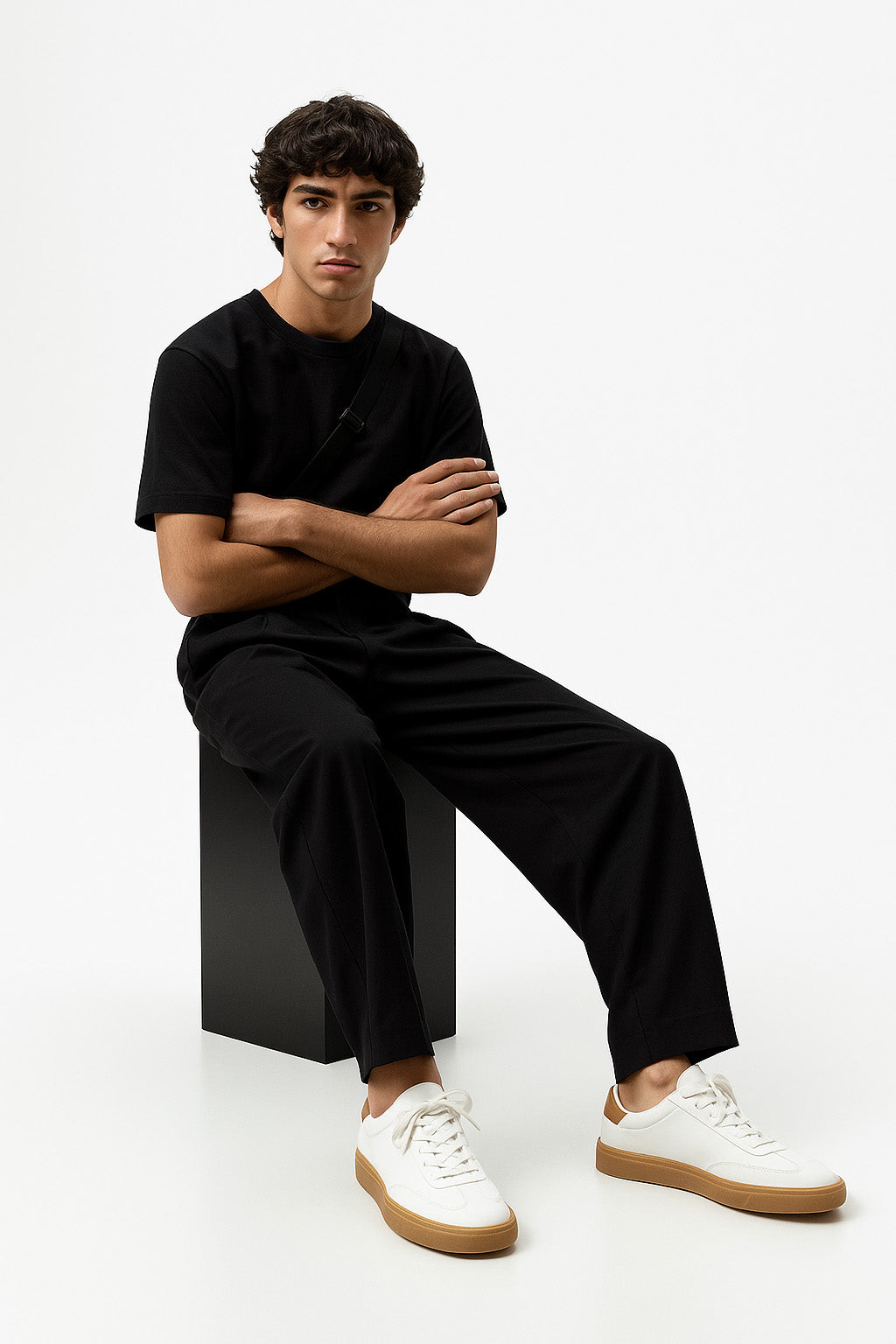 <tc>Loro Piana</tc> 男士网球运动鞋(鹿皮)