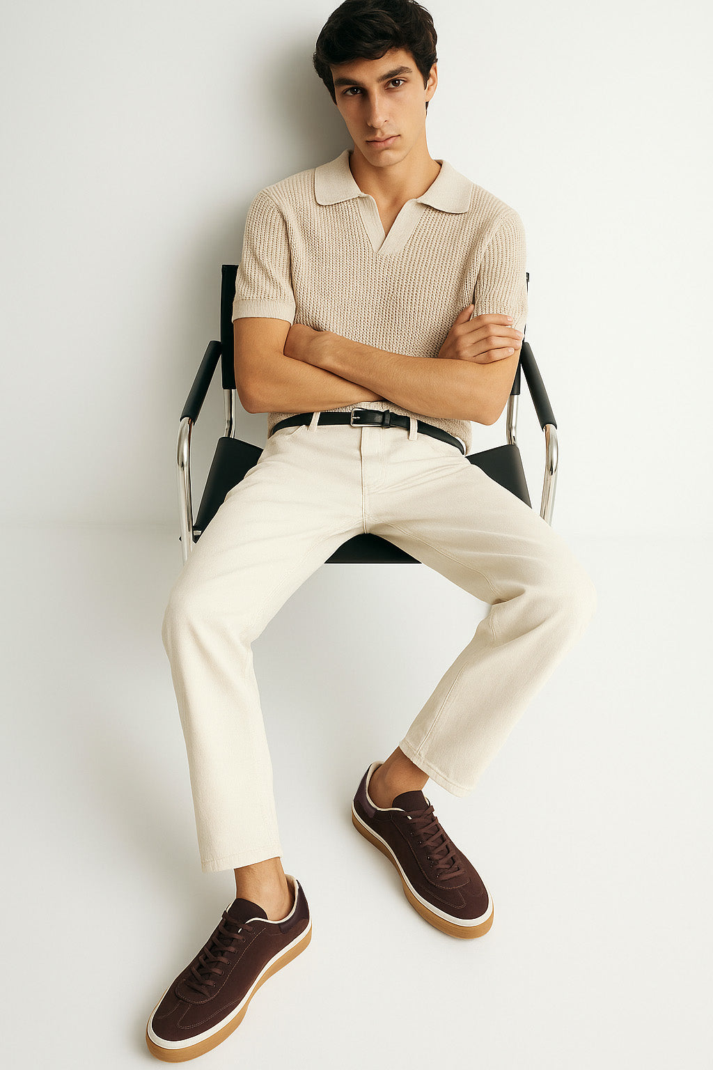 <tc>Loro Piana</tc> รองเท้าผ้าใบเทนนิสวอล์คสำหรับผู้ชาย (หนังกลับแบบผ่าหน้า)
