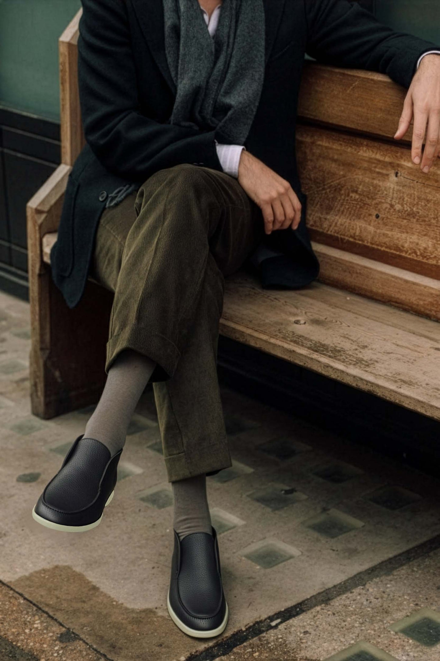 <tc>Loro Piana</tc> 男士露趾踝靴(鹿皮配海狸毛皮)