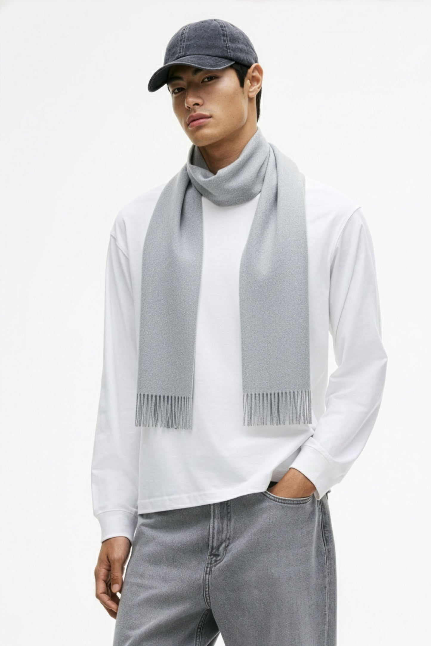 <tc>Loro Piana</tc>的 Loro 圍巾