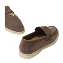 <tc>Loro Piana</tc> حذاء لوفرز صيفي للنساء من تشارمز ووك (جلد سويدي)