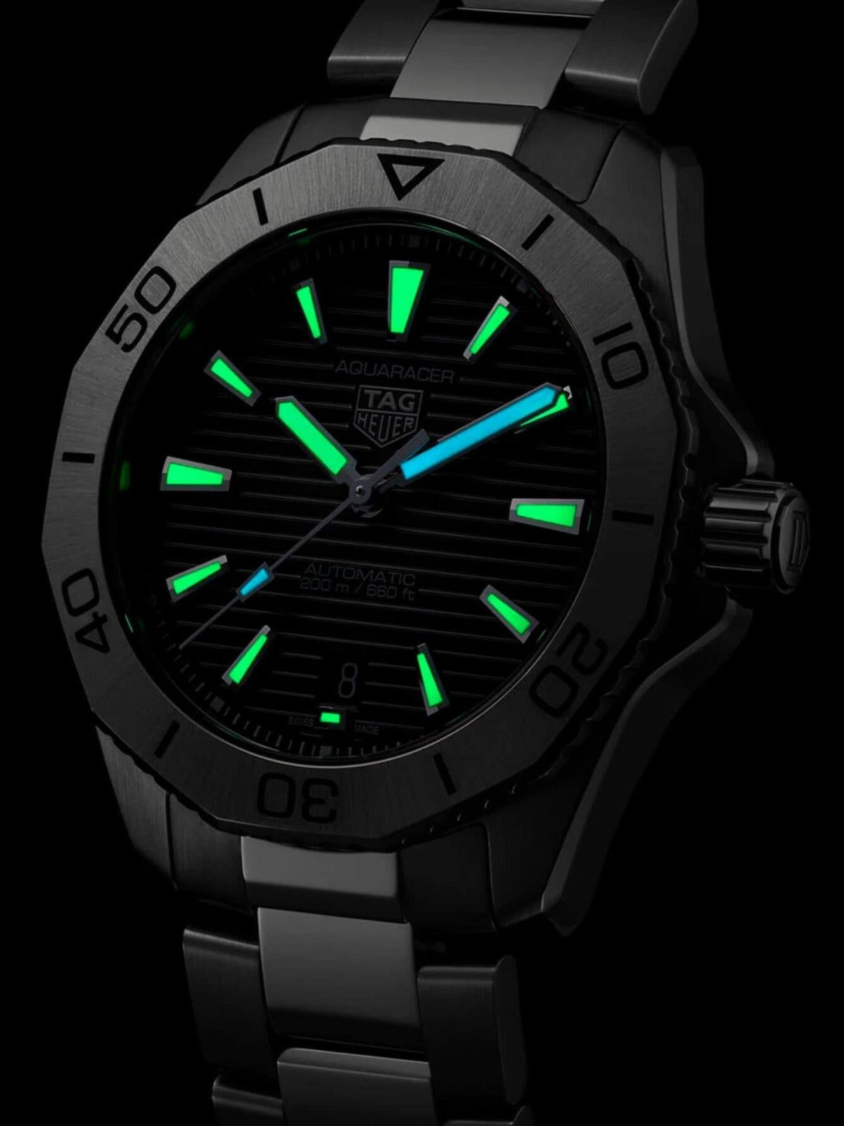 TAG Heuer Aquaracer Professional 200 Date 40mm Herrenarmbanduhr mit schwarzem Zifferblatt