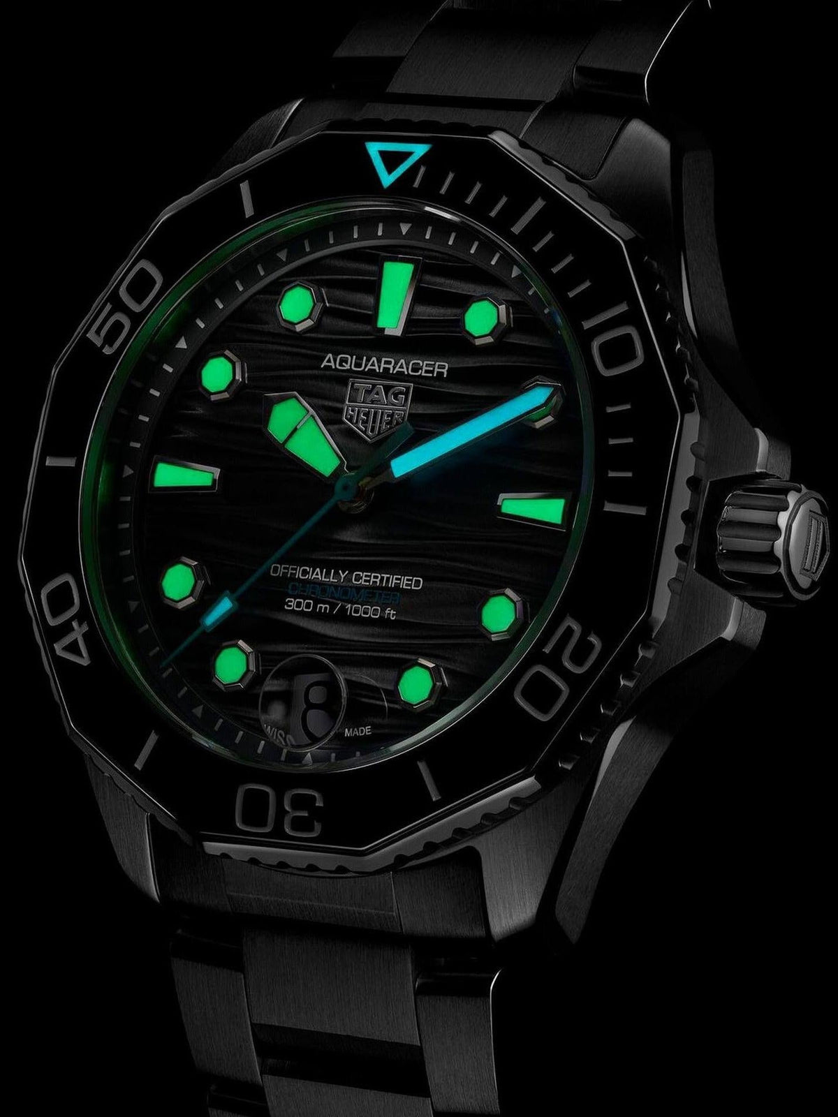 TAG Heuer Aquaracer Professional 300 Date 42mm Schwarzes Zifferblatt Herrenuhr