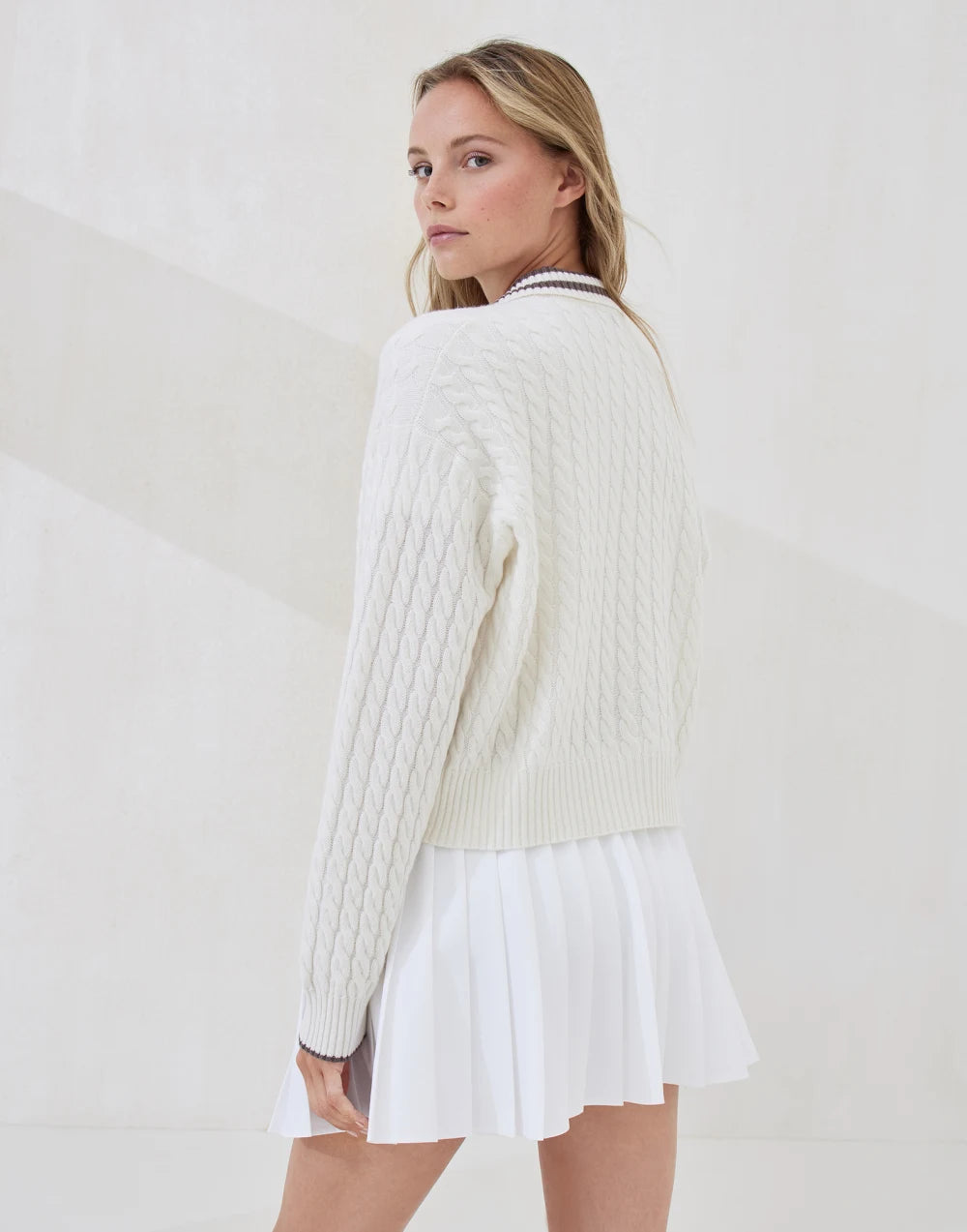 <tc>Brunello Cucinelli</tc> سترة كشمير رجالية