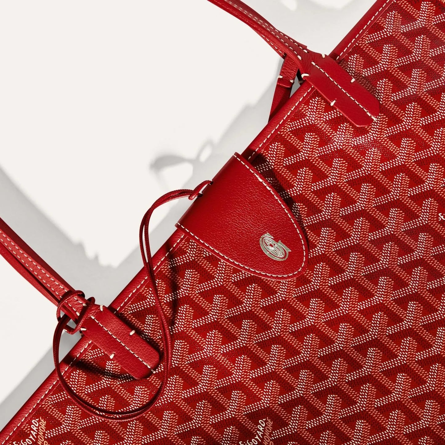 <tc>Goyard</tc> Croc Universel