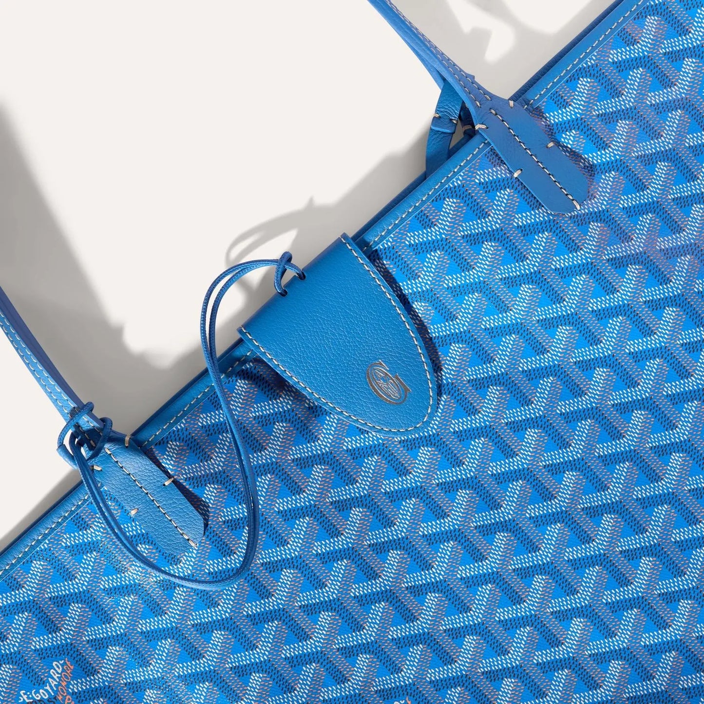 <tc>Goyard</tc> Croc Universel