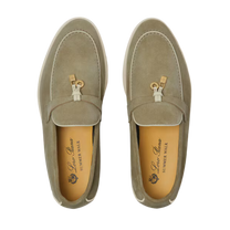 <tc>Loro Piana</tc> 女士夏季 Charms Walk 乐福鞋（绒面革）