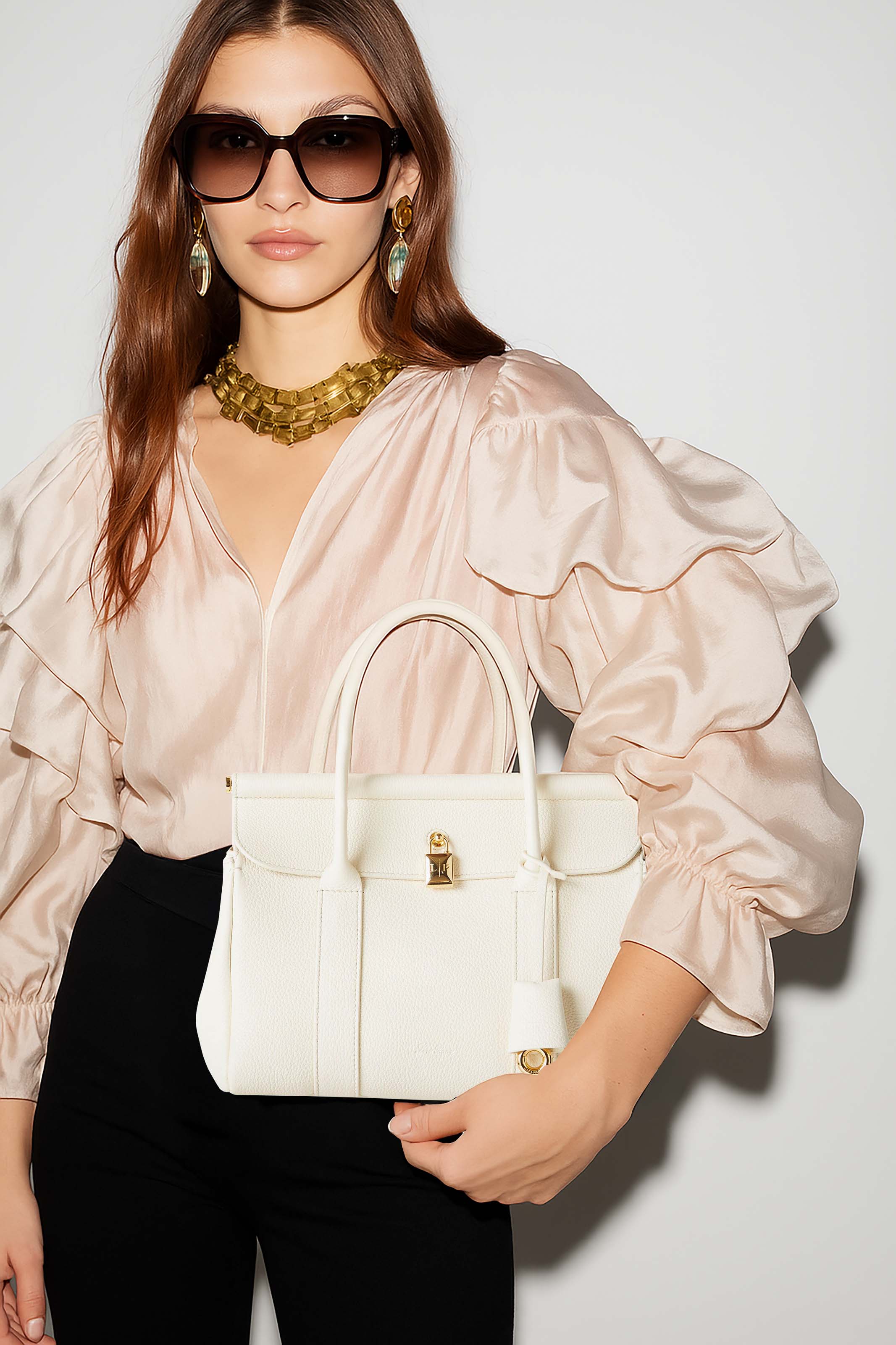 Loro Piana☆美品☆ Loro Piana Women's Loom bag L25 (Grained Calfskin) – Kinship