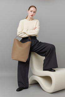 <tc>The Row</tc> Grand sac fourre-tout N/S Park en cuir