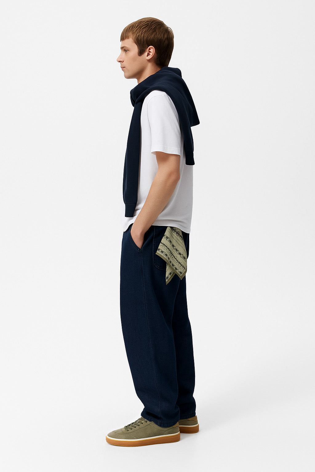 <tc>Loro Piana</tc> รองเท้าผ้าใบเทนนิสวอล์คสำหรับผู้ชาย (หนังกลับแบบผ่าหน้า)