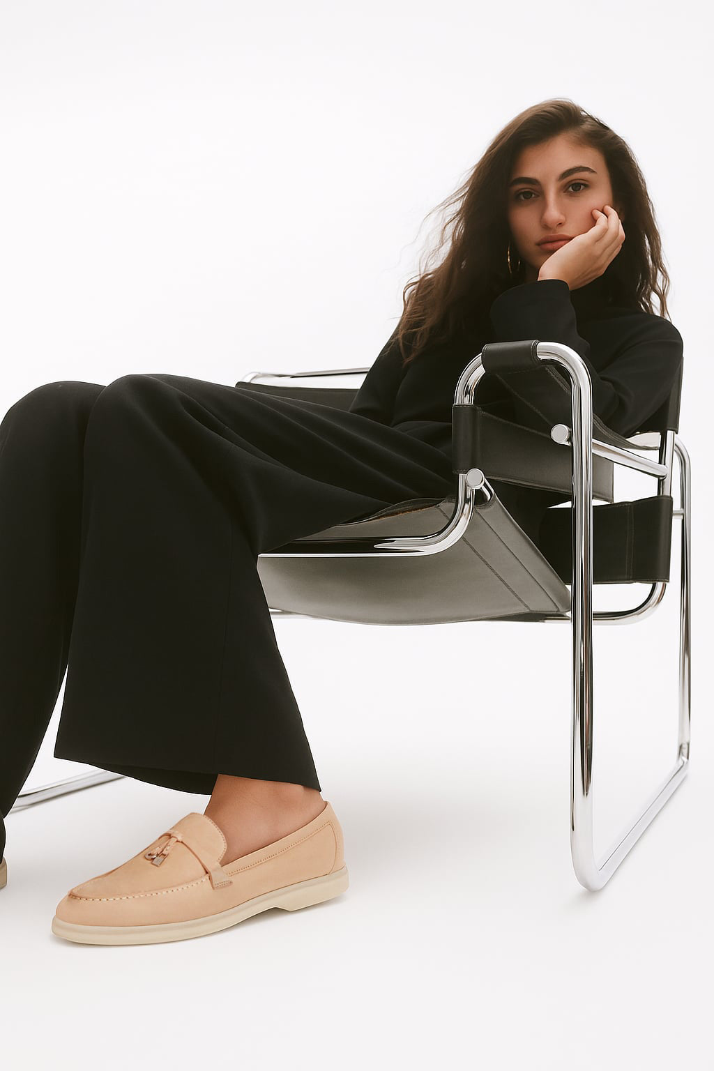 <tc>Loro Piana</tc> 女士夏季 Charms Walk 乐福鞋（绒面革）