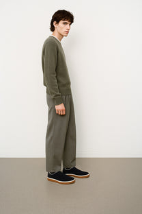 <tc>Loro Piana</tc> รองเท้าผ้าใบเทนนิสวอล์คสำหรับผู้ชาย (หนังกลับแบบผ่าหน้า)