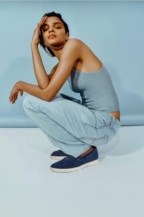 <tc>Loro Piana</tc> 女士夏季 Charms Walk 乐福鞋（绒面革）