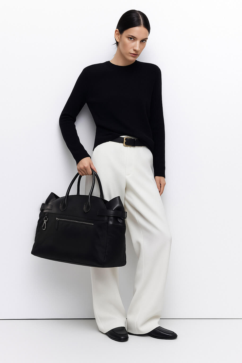 <tc>The Row</tc> Sac fourre-tout en toile et cuir à boucle inversée Margaux 17