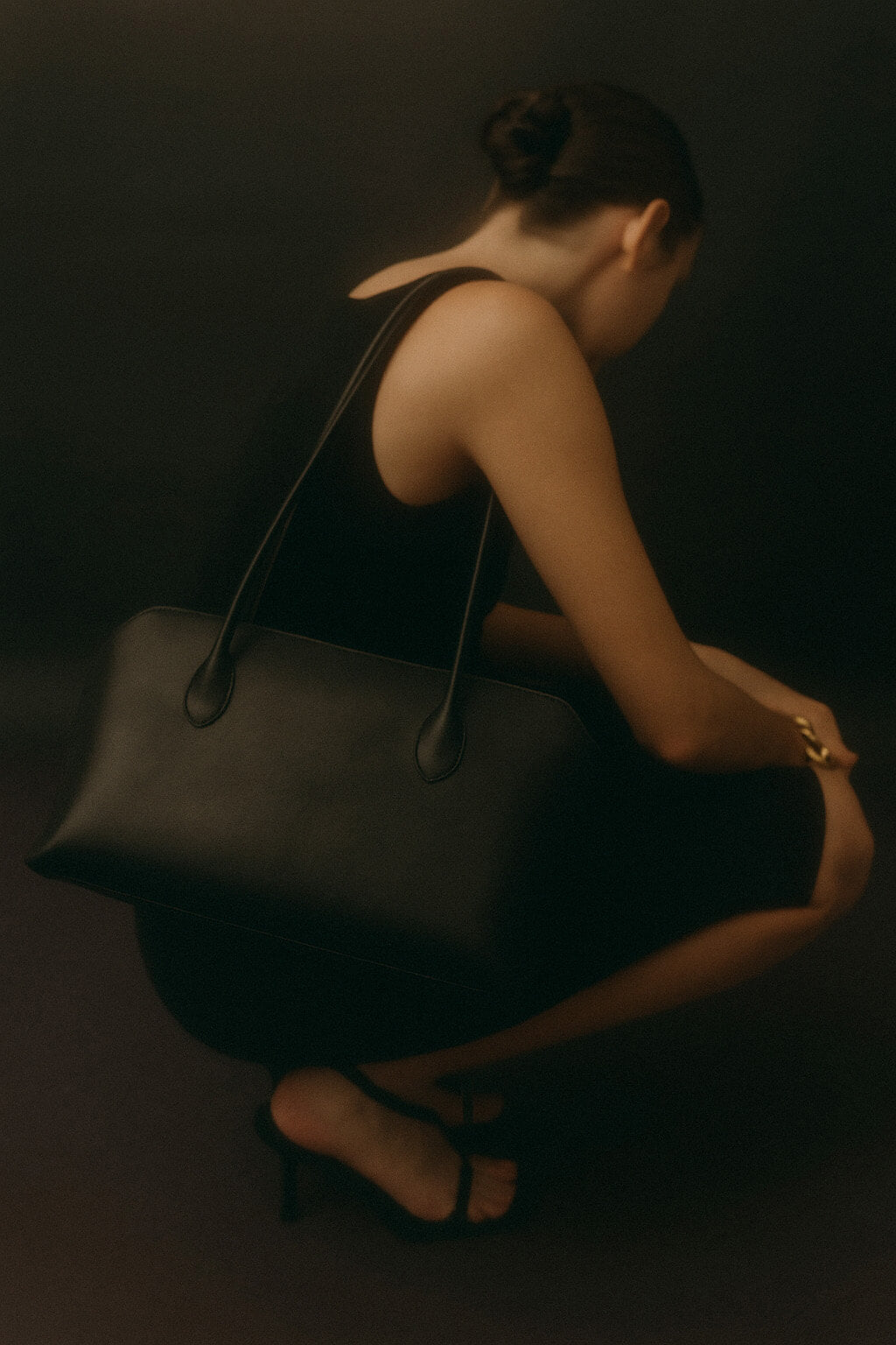 The Row Terrasse Bag in Leather – Kinship JP