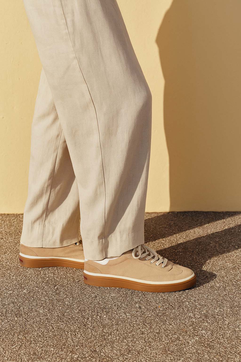 <tc>Loro Piana</tc> 女款 Tennis Walk 运动鞋（绒面小牛皮）