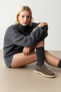 <tc>Loro Piana</tc> 女士夏季 Charms Walk 乐福鞋（绒面革）