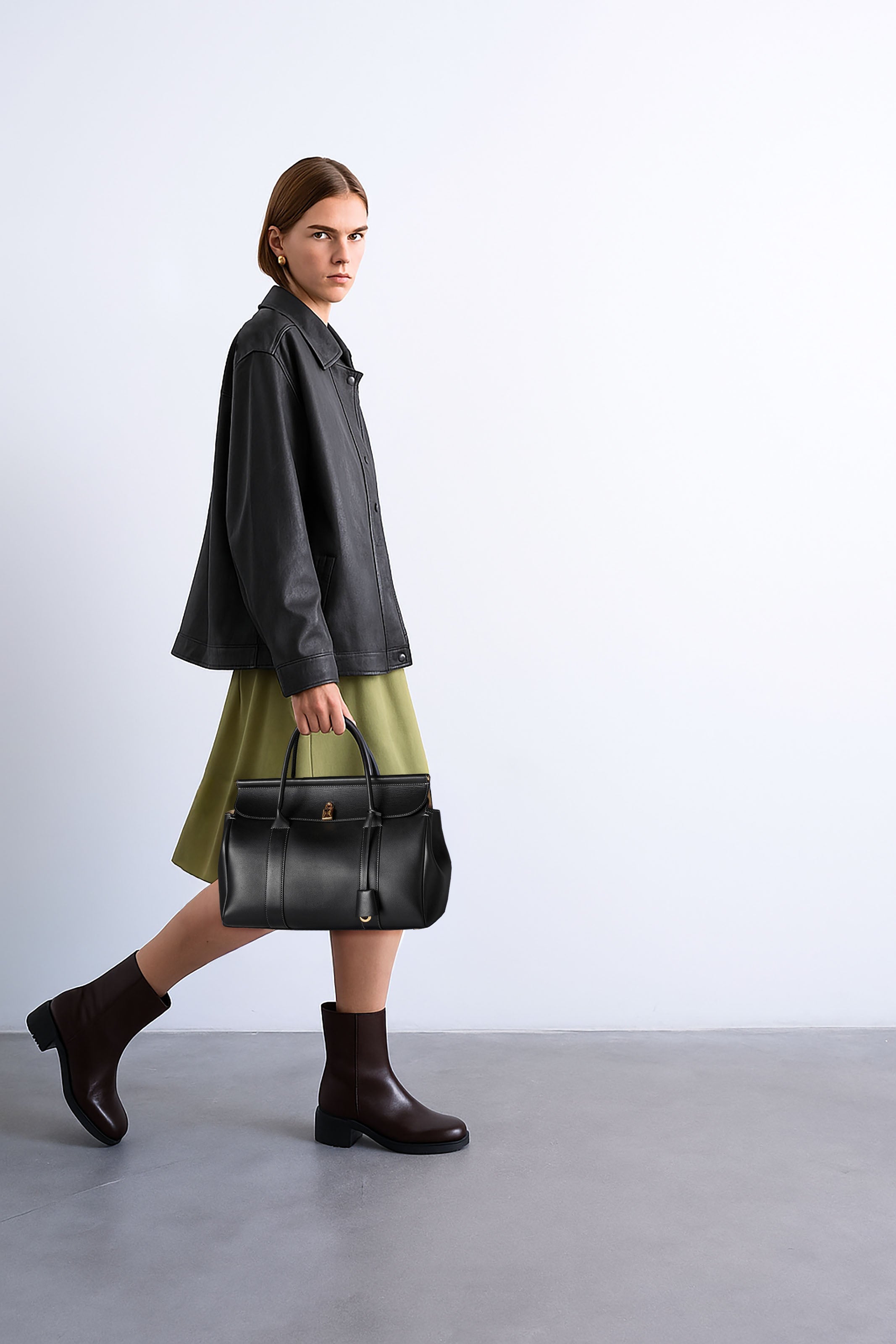 Loro Piana Women's Loom bag L32 (Smooth Calfskin) – Kinship JP