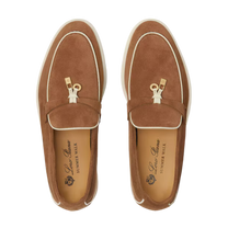 <tc>Loro Piana</tc> 女士夏季 Charms Walk 乐福鞋（绒面革）
