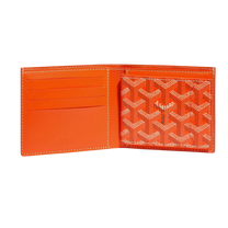 <tc>Goyard</tc> 插入 Victoire 卡钱包
