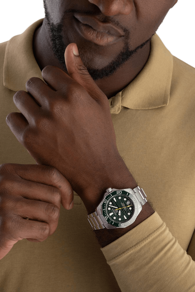 TAG Heuer Aquaracer Professional 300 Date 42mm Green Dial Men's Watch