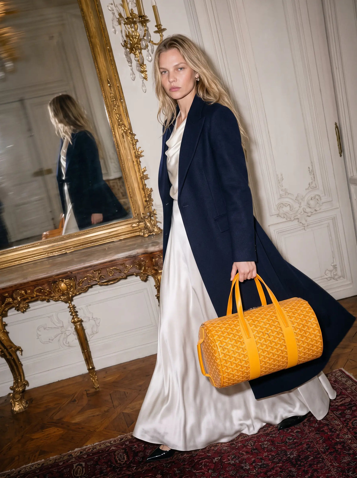 Goyard Barrel 40 Sports Bag - Yellow - Model photo