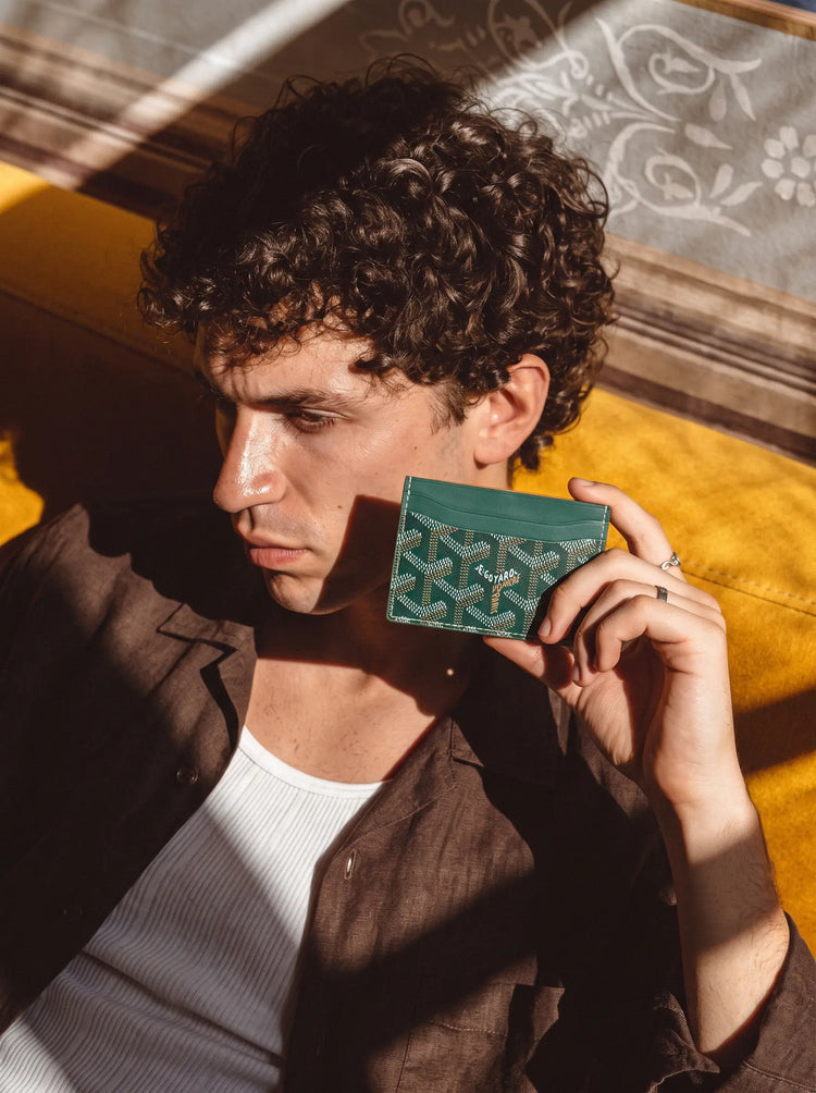 Goyard Saint-Sulpice Card Wallet - Green - Model photo
