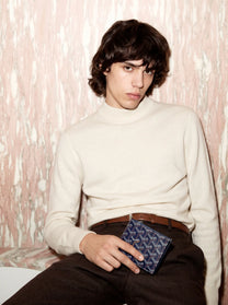 Goyard Victoire Wallet - Navy Blue - Model photo